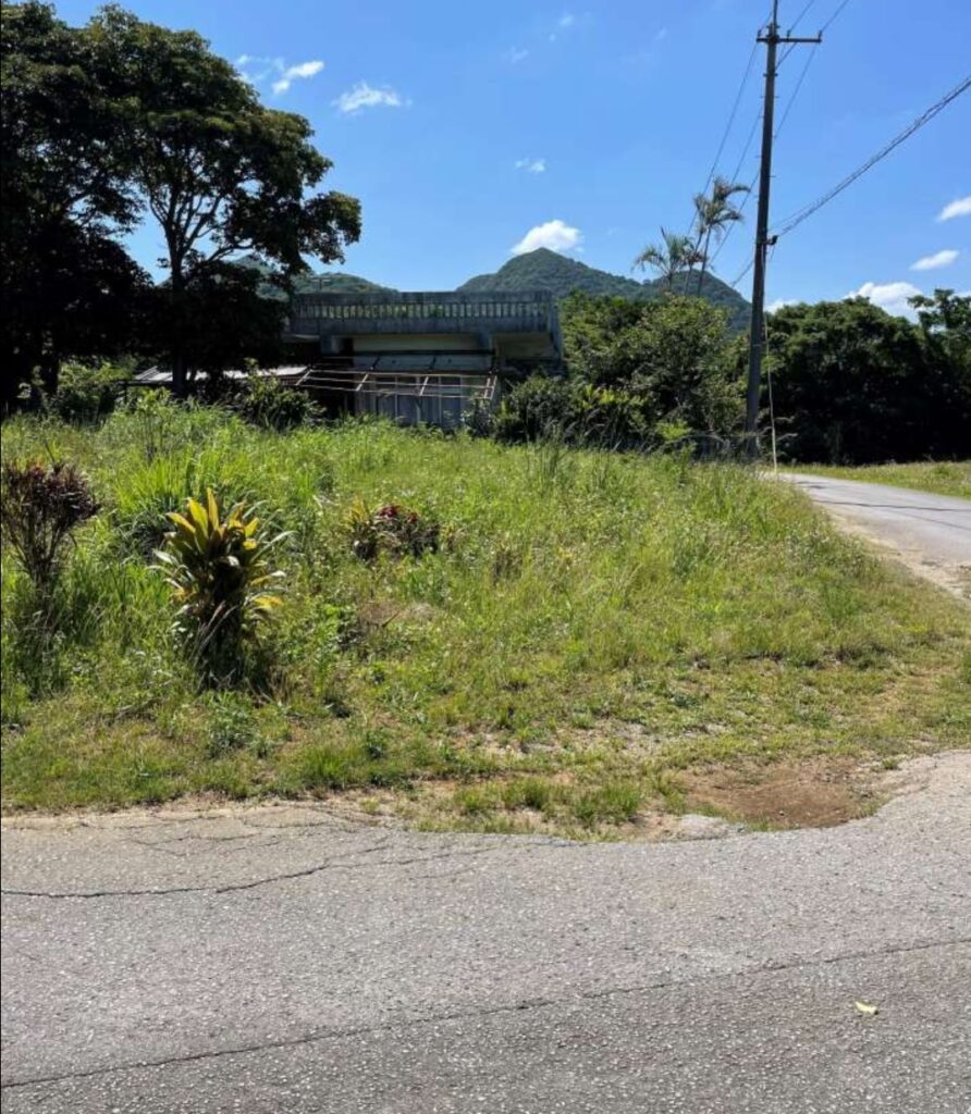 本部町字浦崎１８０８万円土地